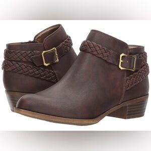 Life Stride Brown Ankle Boots